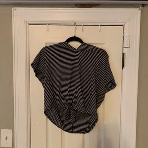 LuluLemon hooded workout crop